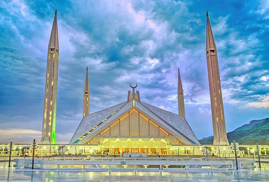faisal mosque